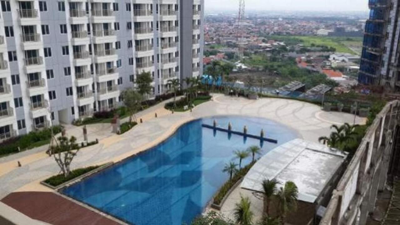 Cosmy Orchard Apartment Surabaya Luaran gambar
